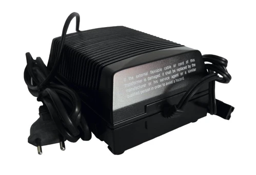 Menič napätia 220V-12V pre kombinovaný box