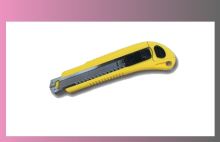 nôž ulamovací s kovovou výstuhou