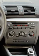 Redukcia pre 9" autorádio BMW 1 (2007-2013) s manuálnou klimatizáciou (2)