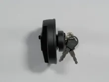 zátka nádrže UNI 80mm/zámok/ plast.LEMA (2)
